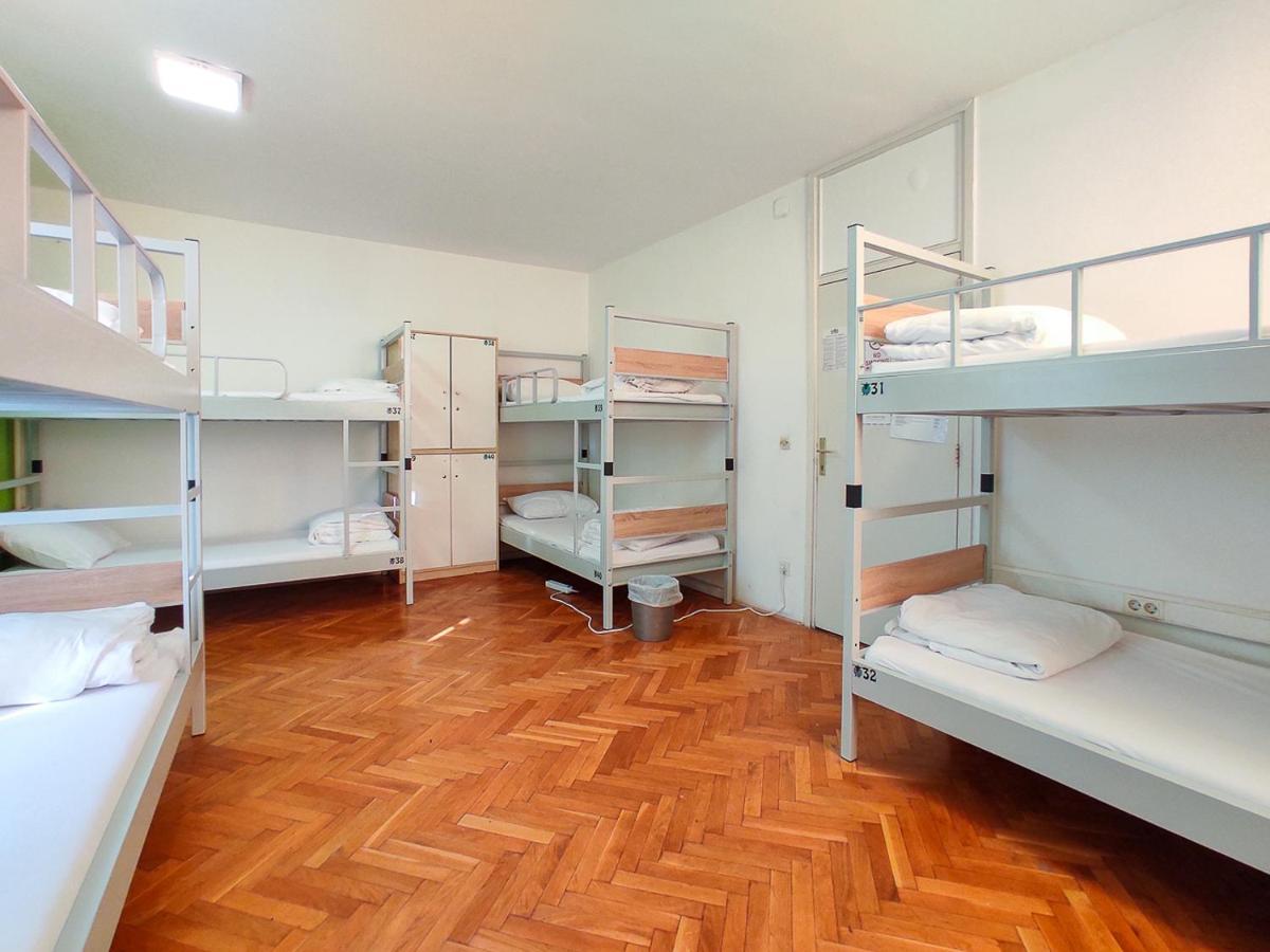 Whole Wide World Hostel Zágráb Kültér fotó
