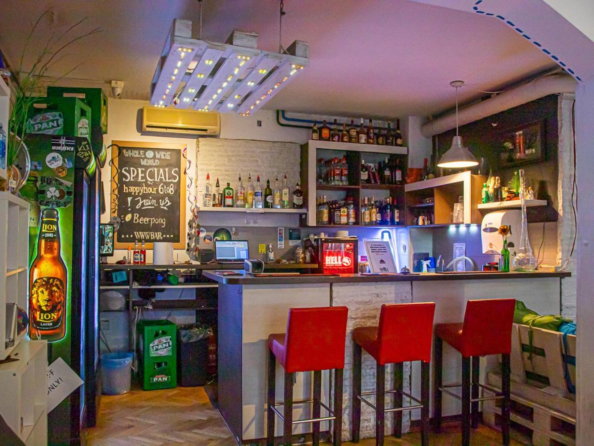 Whole Wide World Hostel Zágráb Kültér fotó