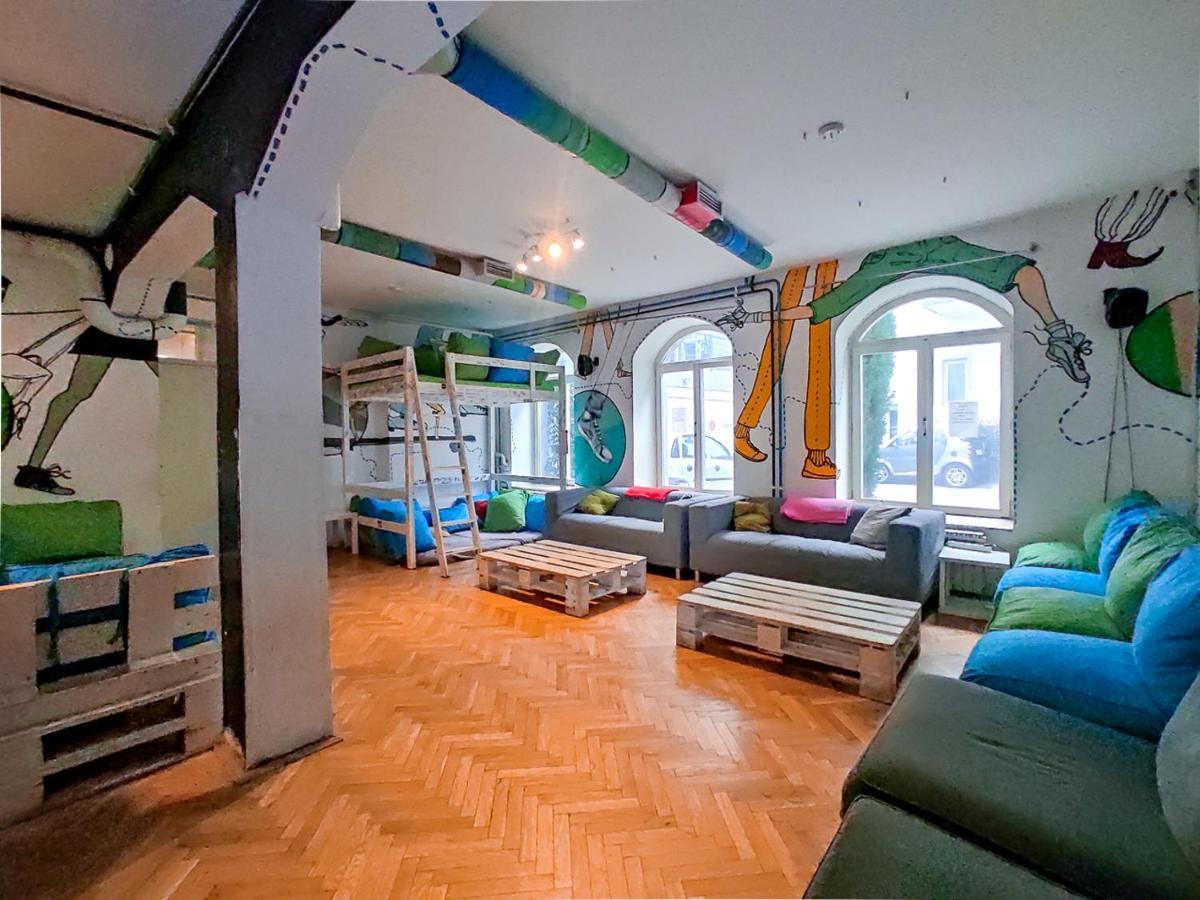 Whole Wide World Hostel Zágráb Kültér fotó